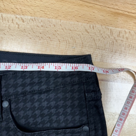 Torrid Super Soft Black Houndstooth Skinny Jeans size 12R Elastic Waist Stretch - Picture 10 of 14